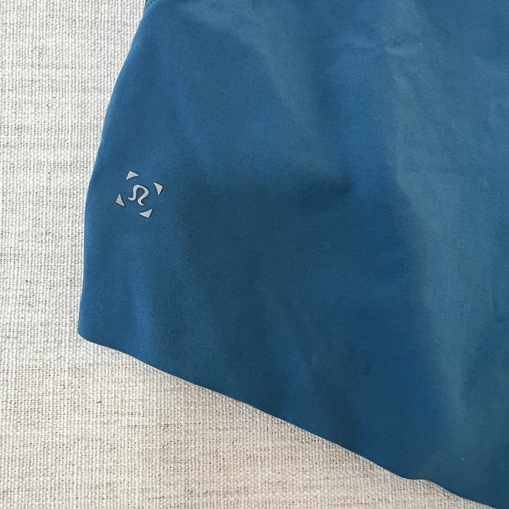 Lululemon Men's Lined Running Shorts Blue Size Small Zip Pockets 5 Inch Inseam